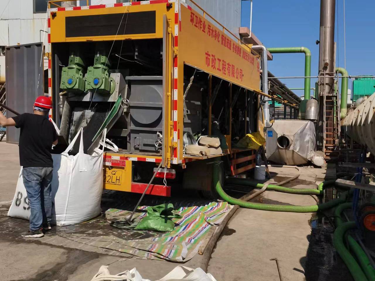 开平淤泥压干处理